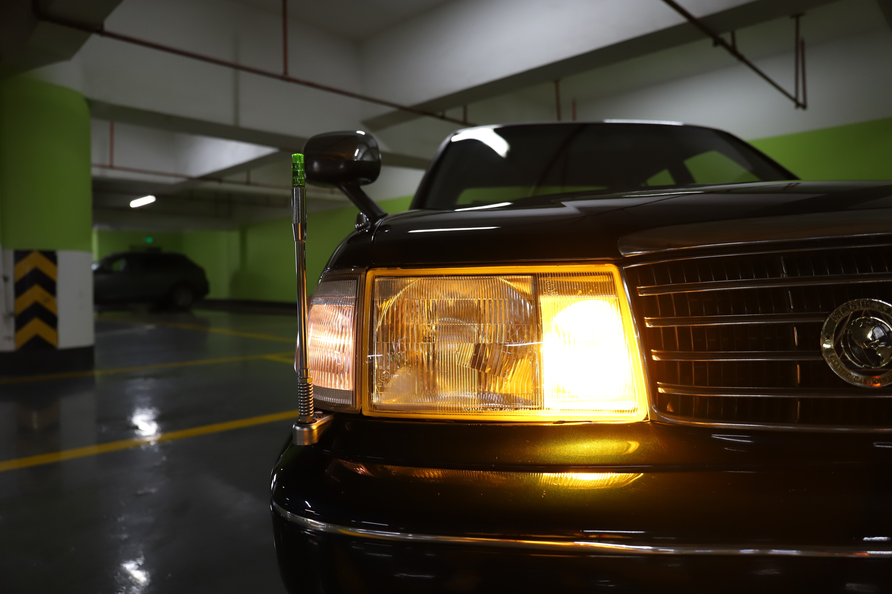 尽管饱经沧桑，但仍风采依旧！重温90年代丰田荣耀——皇冠133