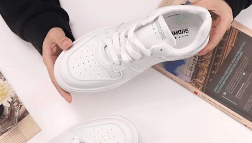 别再盯着外国大牌了！潮鞋选国货之光，100种时髦穿法随便造