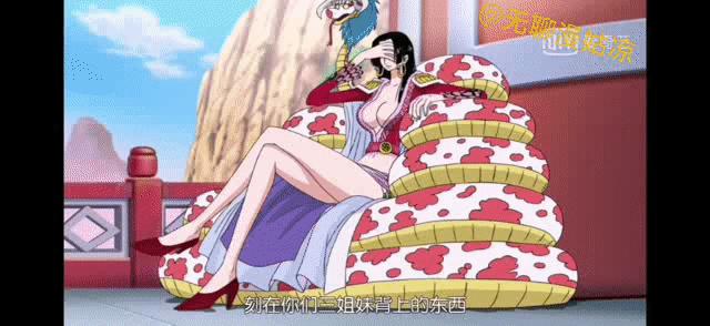 二次元后宫佳丽三千,是否有你馋的那个“皇后”。海贼女帝?