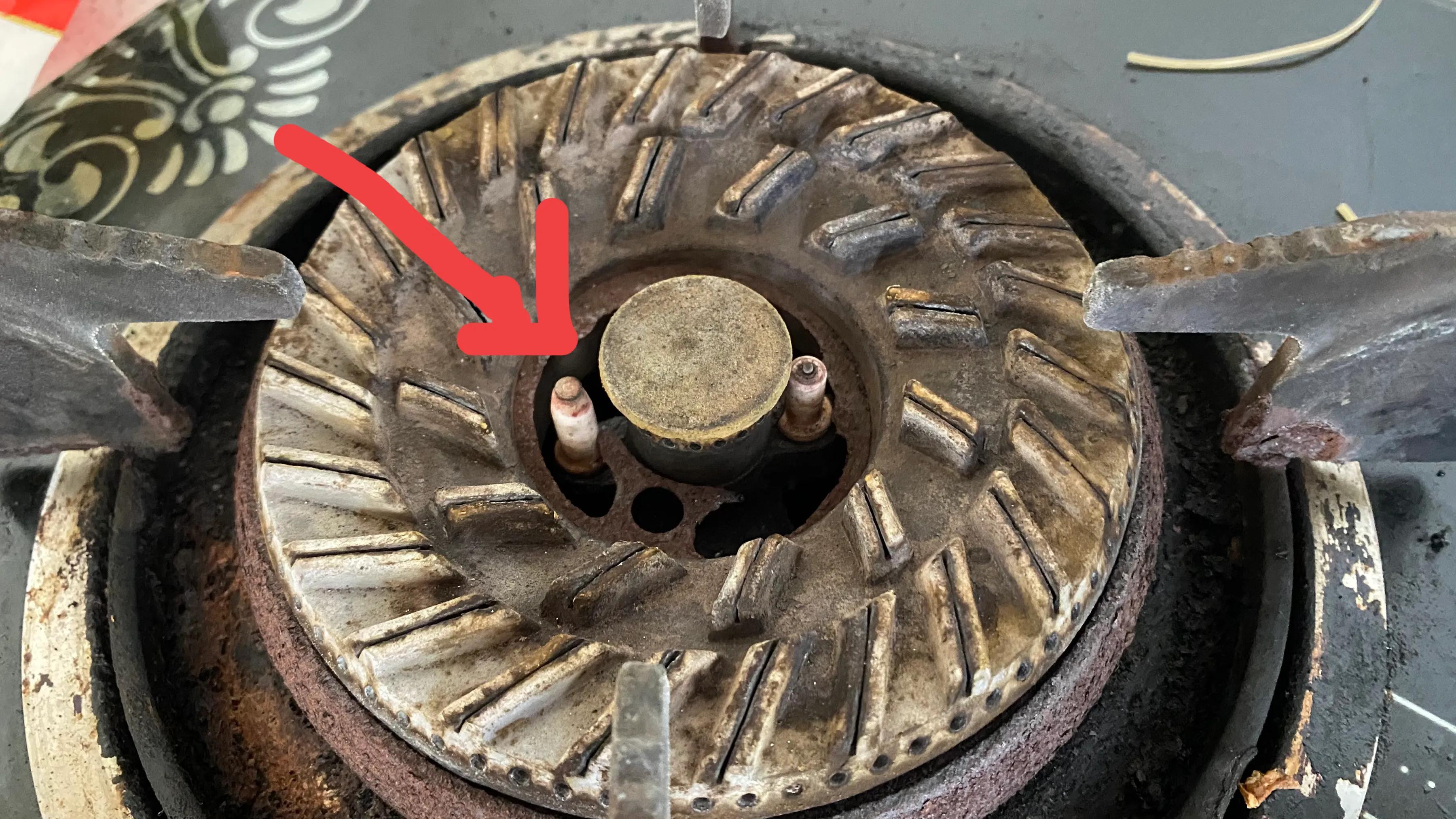 燃气灶不点火维修多少费用,如何维修燃气灶不打火