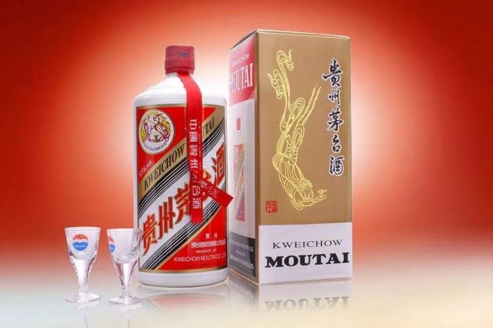 宴请贵客500元价位用什么白酒好呢,招待朋友一般买什么白酒