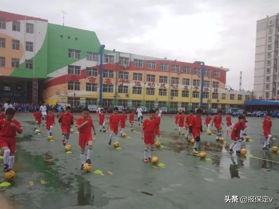 驰骋足球赛场,新市场小学春季足球联赛