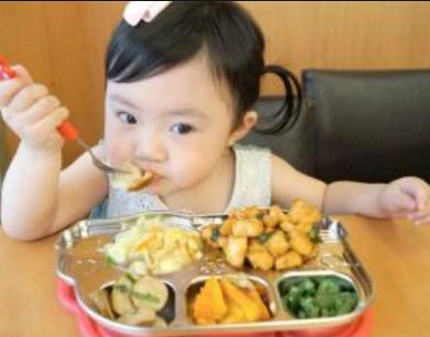 孩子越长越丑是什么原因,小孩越长越丑了怎么办