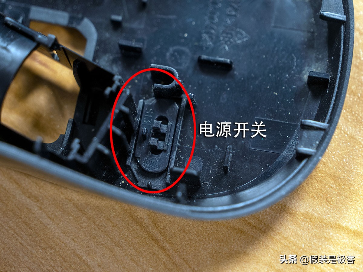 按键精灵鼠标键盘突然不灵了,无线鼠标摔了按键不灵怎么修