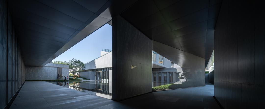 遁入半山，抒写现代桃花源记