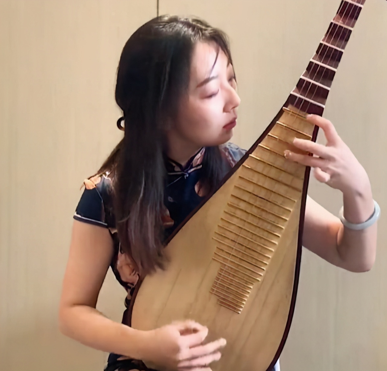 乐器选择，为什么要让孩子学习琵琶？学习琵琶有什么好处？