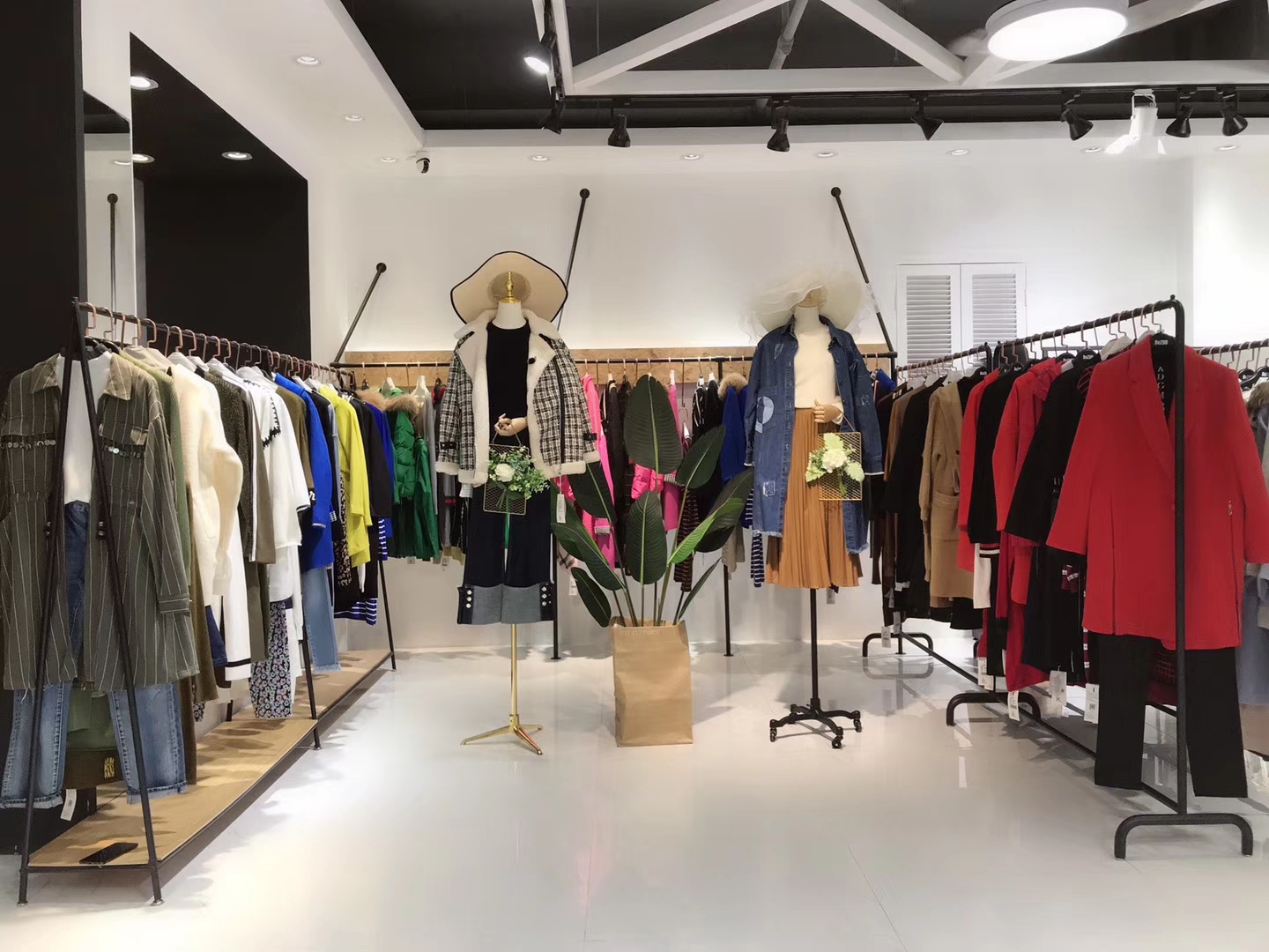 「IK」2019冬装品牌折扣一手货源走份批发