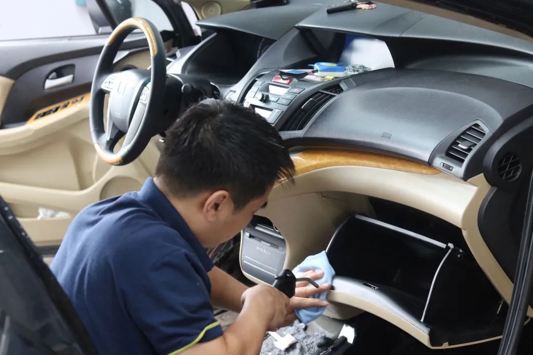 怪兽修车翻新的视频,怪兽修车翻新奥迪q7