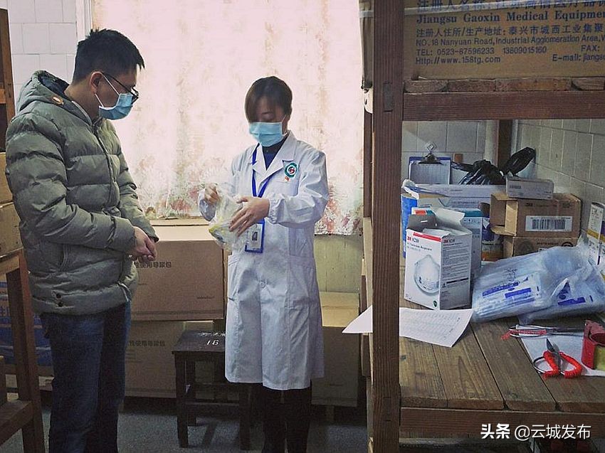 医护人员的“潘妈妈”——记云城区人民医院*党**总支委员、体检中心主任潘琼华