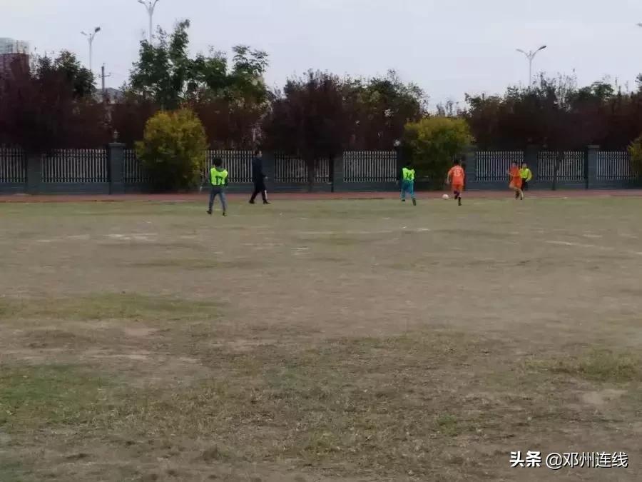 邓州市城区二小足球比赛,邓州校园足球比赛