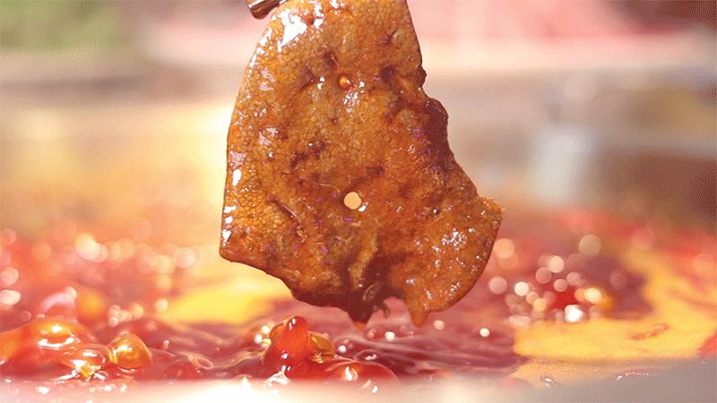 等位2000桌的“卤校长”杀进人广！女生来，免费吃