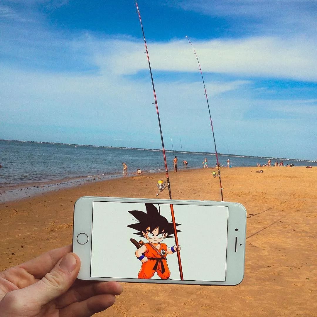 从没见过！在街上拍到了老爷爷头上喷白雾！原因......其实很好玩