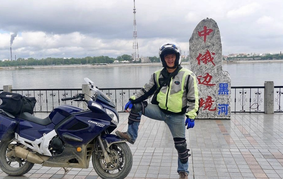 千里马摩托车,一台摩托车价值100多万