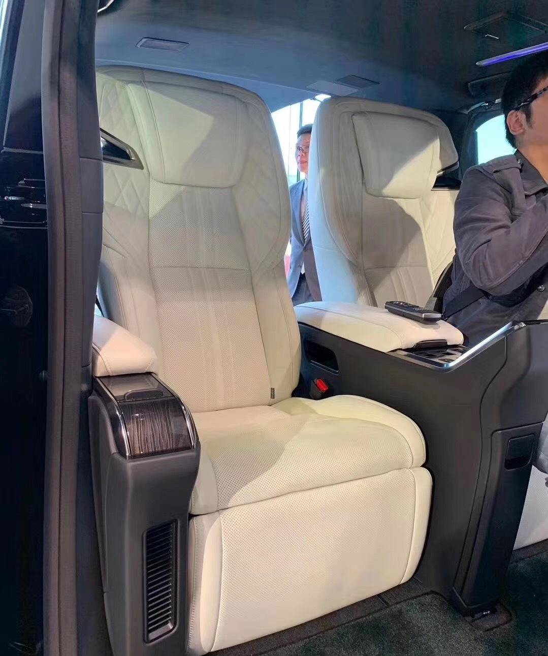 最贵雷克萨斯来了，2月24日上市，配26寸电视+冰箱，还能选装4座