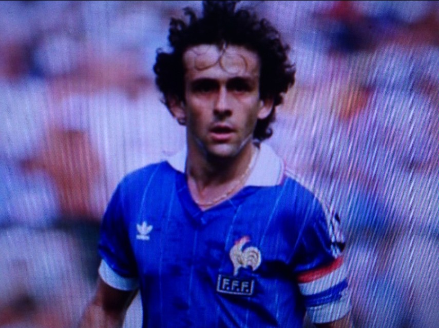 世界足坛现役十大巨星,世界足坛巨星介绍