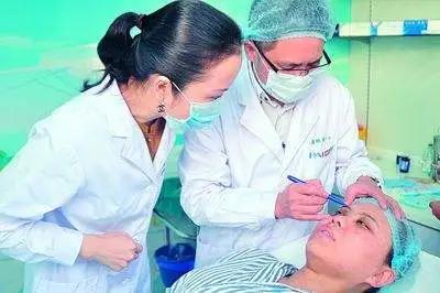 06“超女”重聚风波：王者和青铜到底哪里不一样？