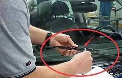 雨刮器异响刷不干净,雨刮器刮不干净有异响怎么回事