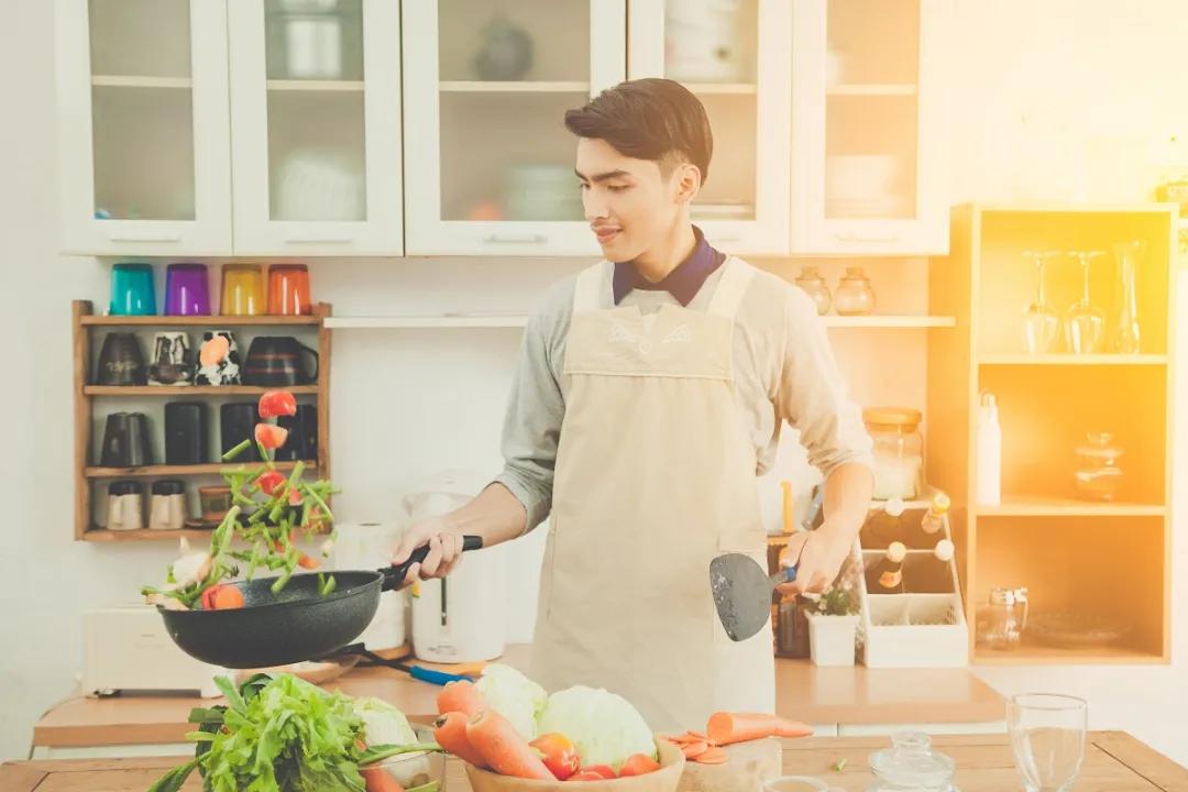 发现颈动脉斑块怎么办,发现颈动脉斑块怎么办视频