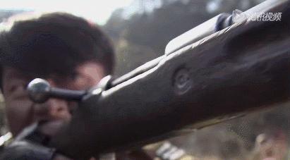 用枪如何*飞机打**，我们曾经是认真的