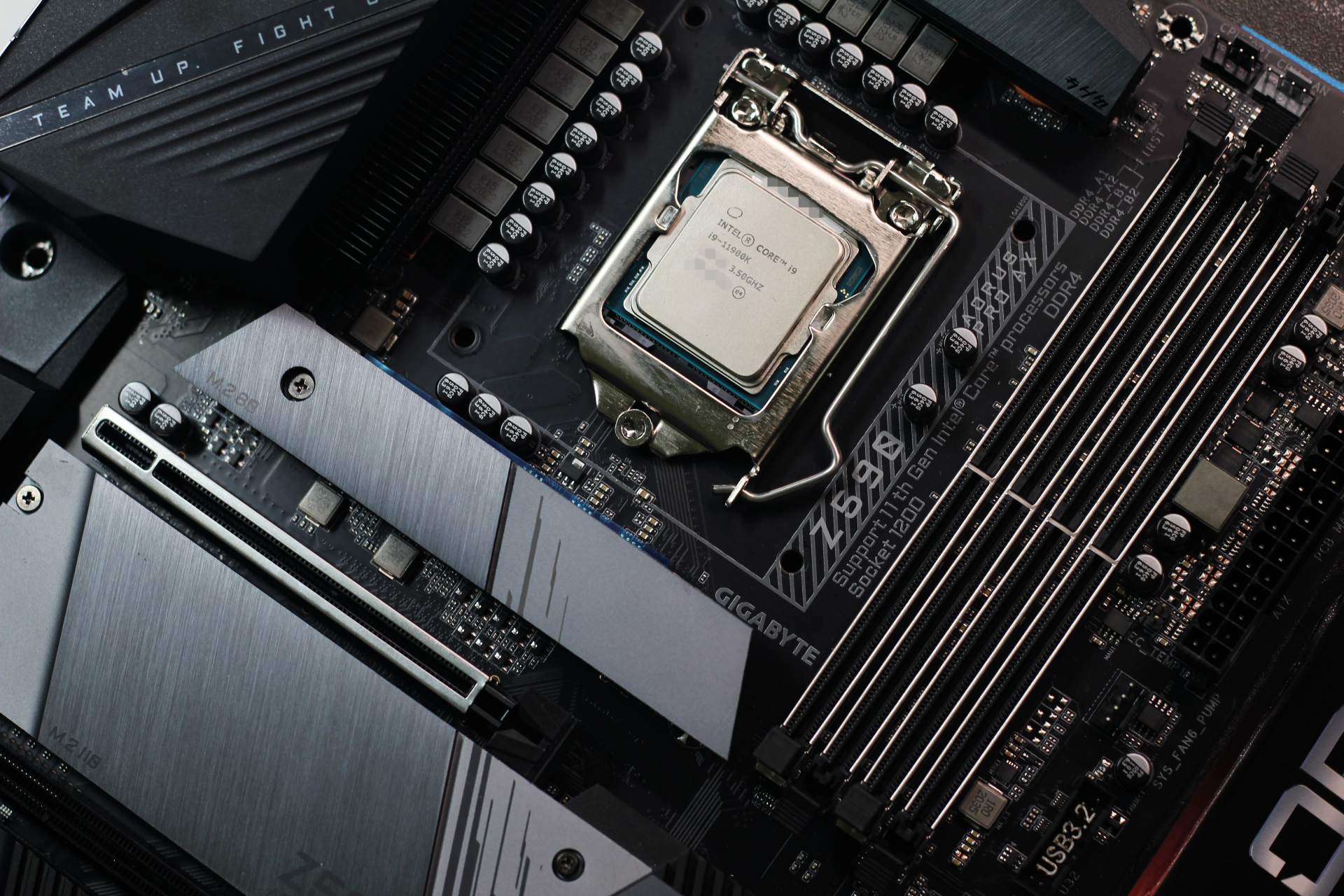 技嘉z590小雕pro评测,技嘉z590丐版评测