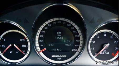 怎么判断汽车油表好坏,汽车油表的鉴别方法