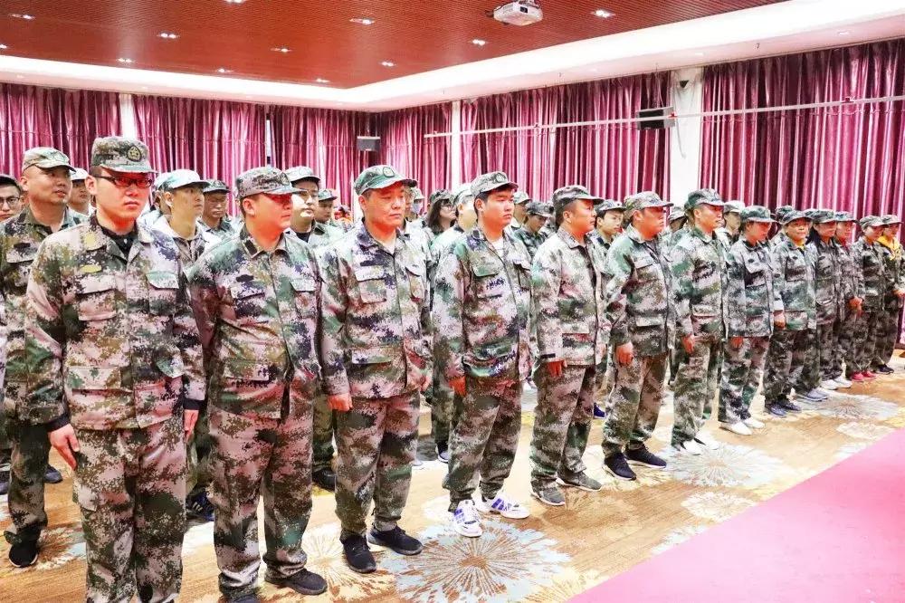 走过风雨人生，更懂理解和爱——记「三强医械」国庆户外拓展之旅