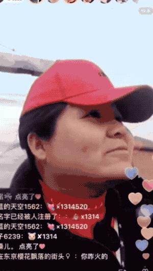 别骂了！靠放屁，抠鼻，舔葱走红的“郭老师”，其实挺可怜的