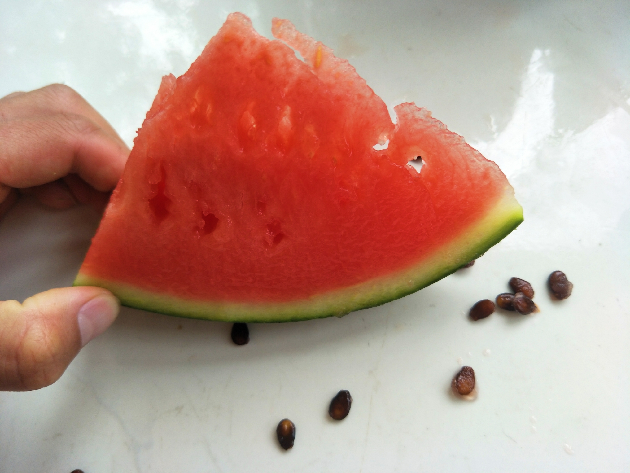 吃西瓜怎么挑出西瓜籽,吃西瓜去籽技巧