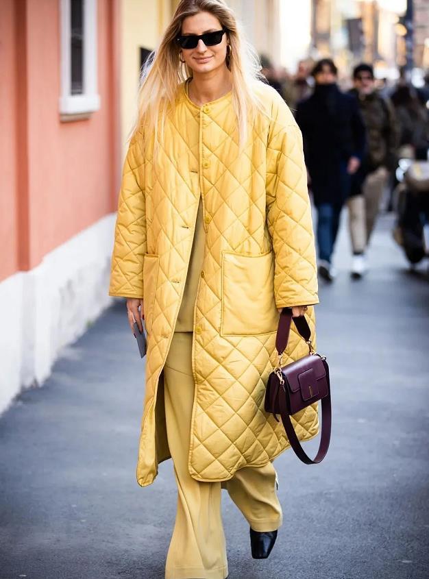 今年最火的绗缝棉服,今年流行棉服穿搭