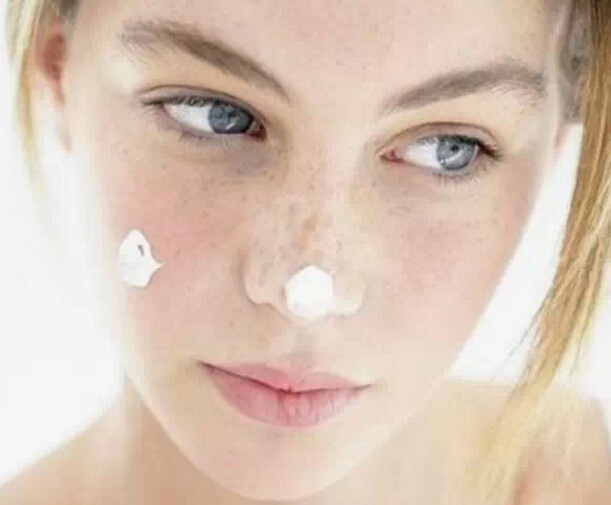 化妆品都是石油做的吗,石油提炼出的化妆品