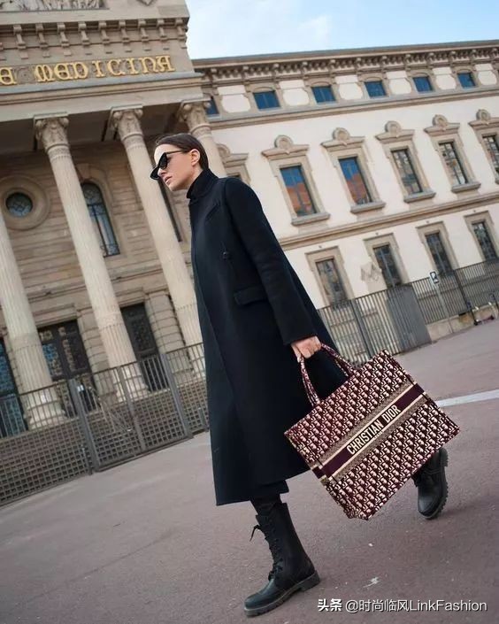 今年流行大包 (今年女士流行格子大包)