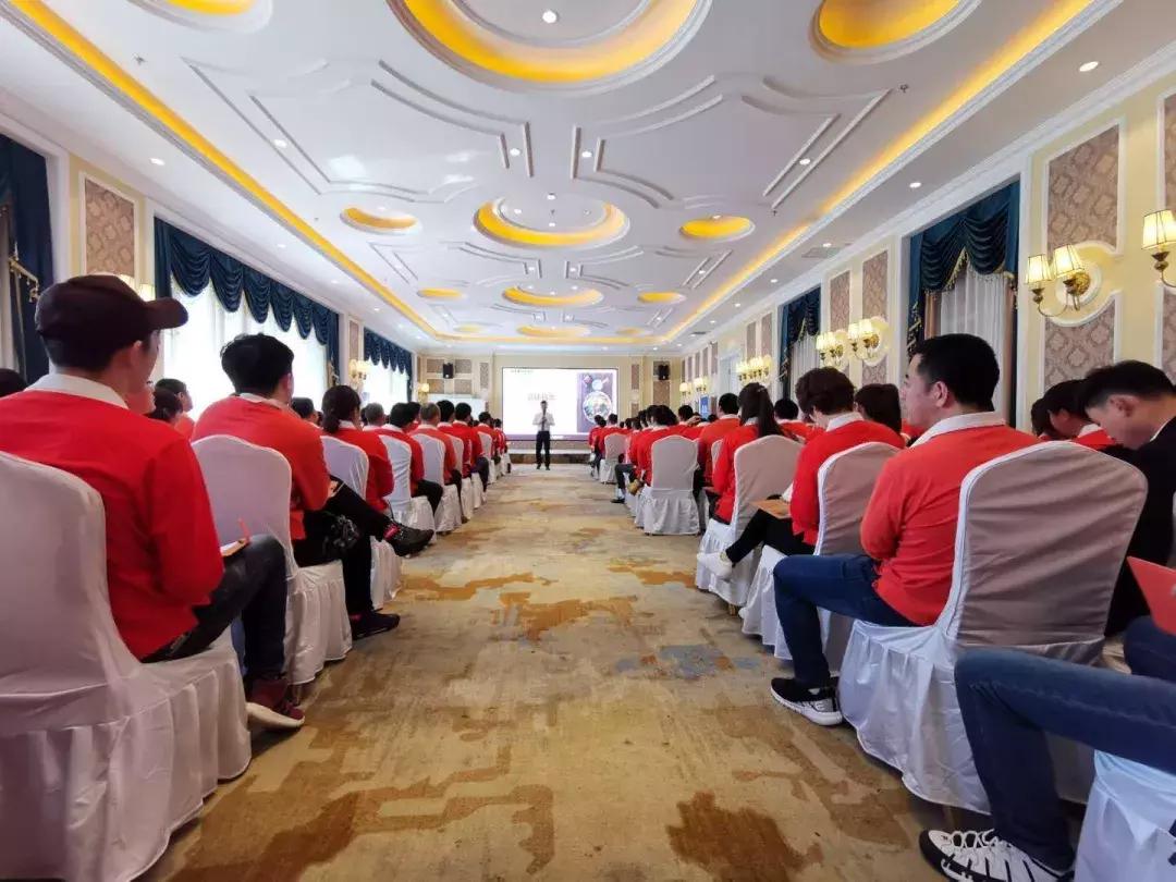 张亮麻辣烫发展史,张亮麻辣烫为什么有这么多回头客