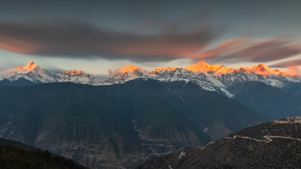 人生必走的经典户外线路,中国最虐的徒步线