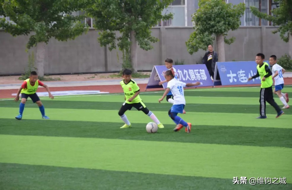 大连8岁足球小将征服皇马，5家中超俱乐部关注他。