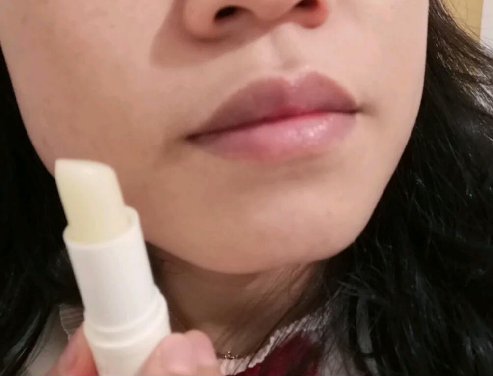 适合干燥起皮用的唇膏阿芙,阿芙的润唇膏好用吗