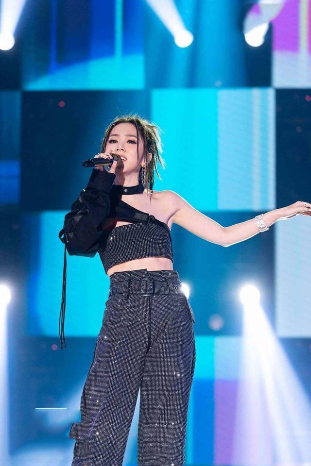 邓紫棋蜕变翻唱,邓紫棋说唱进化