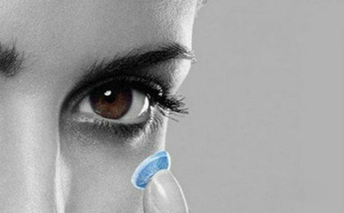 什么日抛隐形眼镜透明比较好,日抛隐形眼镜和月抛