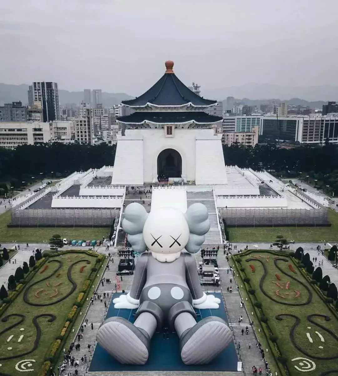 2019优衣库史努比kaws联名,kaws优衣库第三次联名多少钱