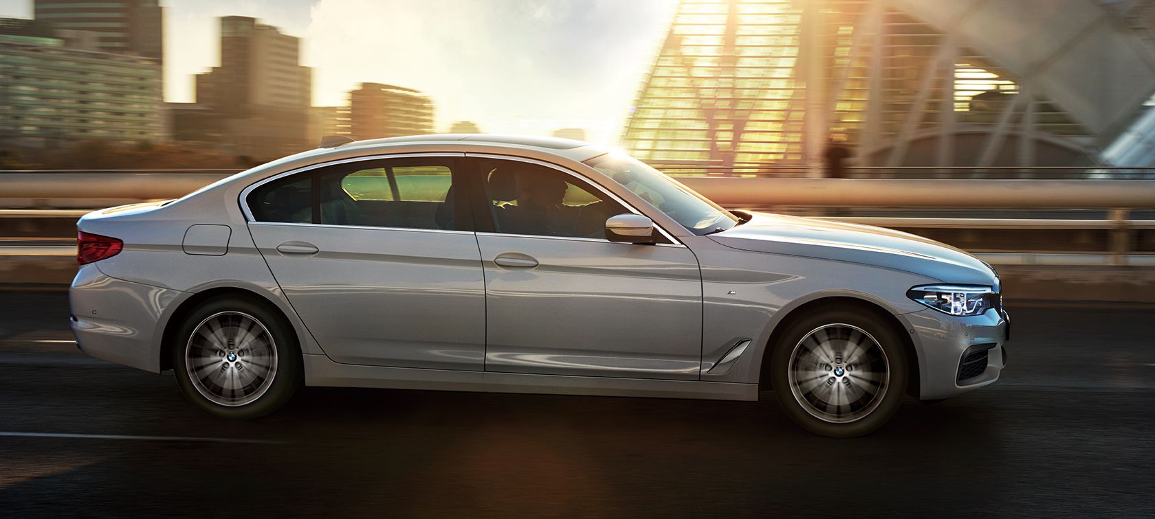 预算只有40万买3系还是咬牙上5系,买五系还是3系更不会后悔