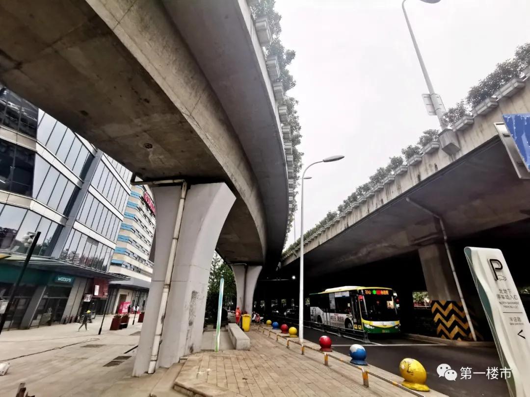 实探新政务中心,实探政务纯新盘