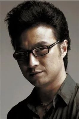 《飞得更高》真实展现成熟男人的心声,整首歌昂扬积极奋斗的精神