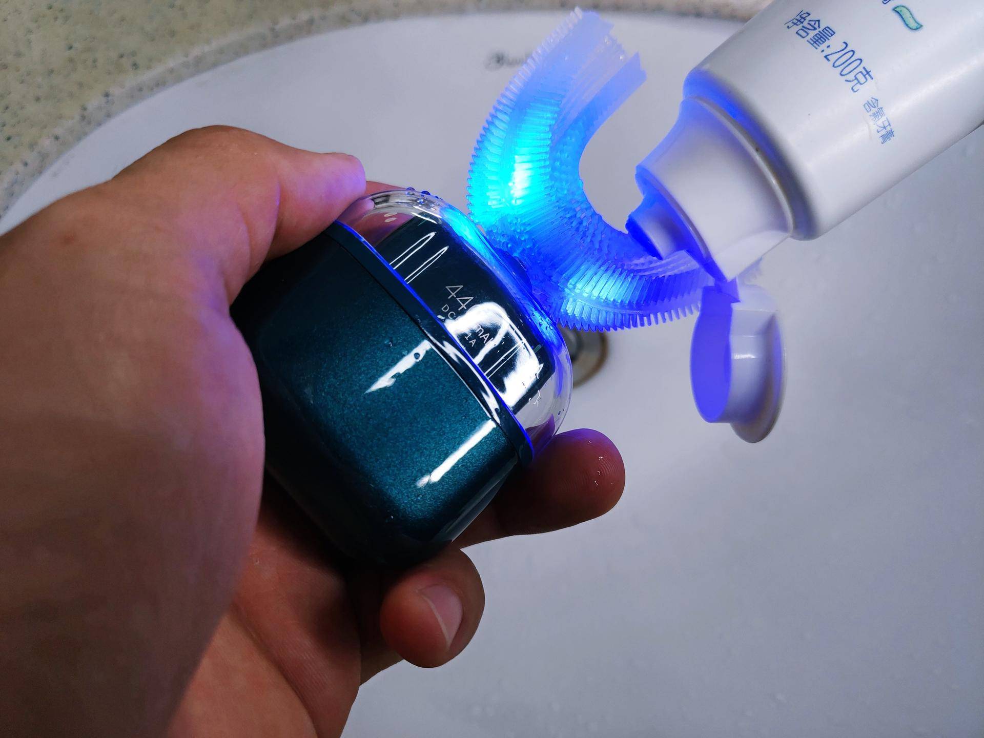 电动牙刷知识分享,ashmore牙刷怎么用