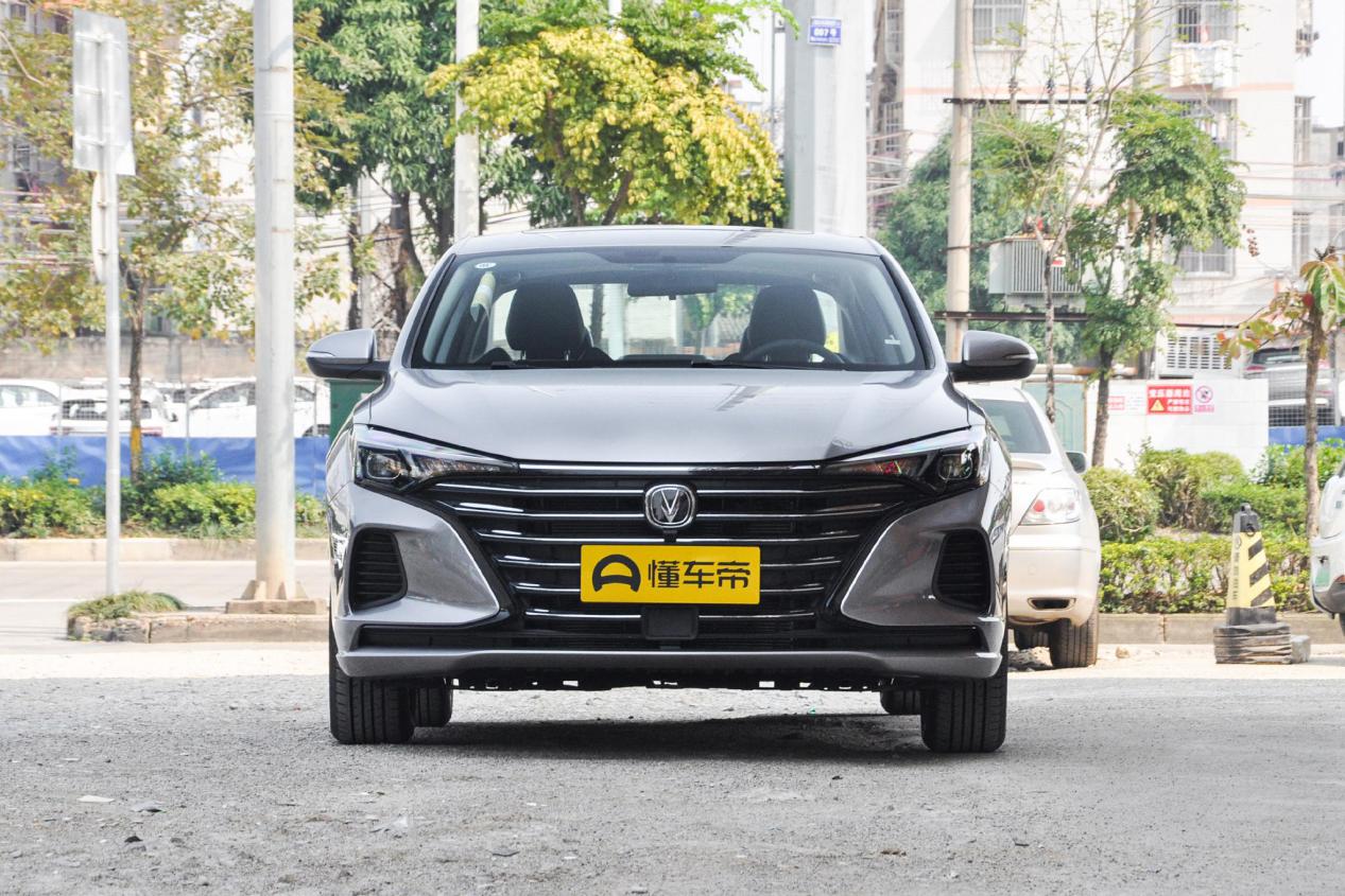 12万左右买合资还是国产,12万买长安还是吉利