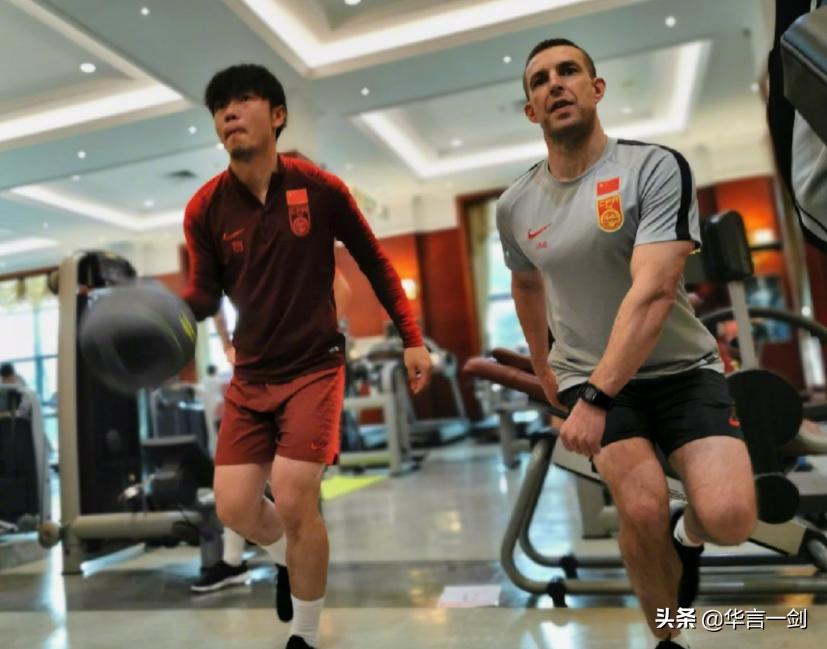 国足大合照,国足大合影平板超清全屏