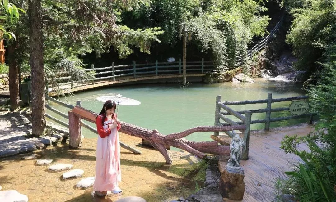 女神节礼物正在配送,江西明月山女神节免票活动开启