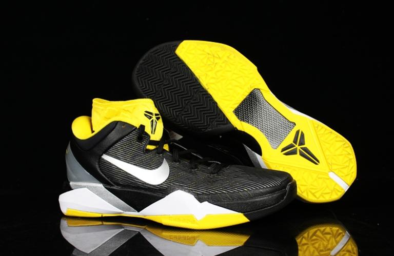 大师之路科比全套原价,科比战靴大全