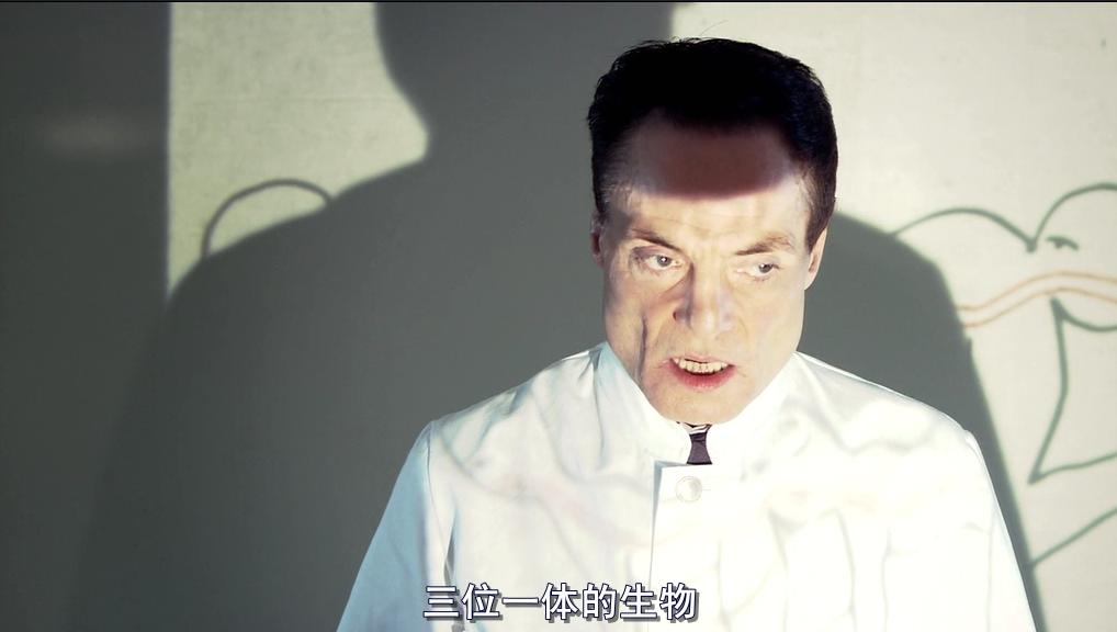 《人体蜈蚣系列》:从全彩到黑白默片重口味背后的荒诞剧情