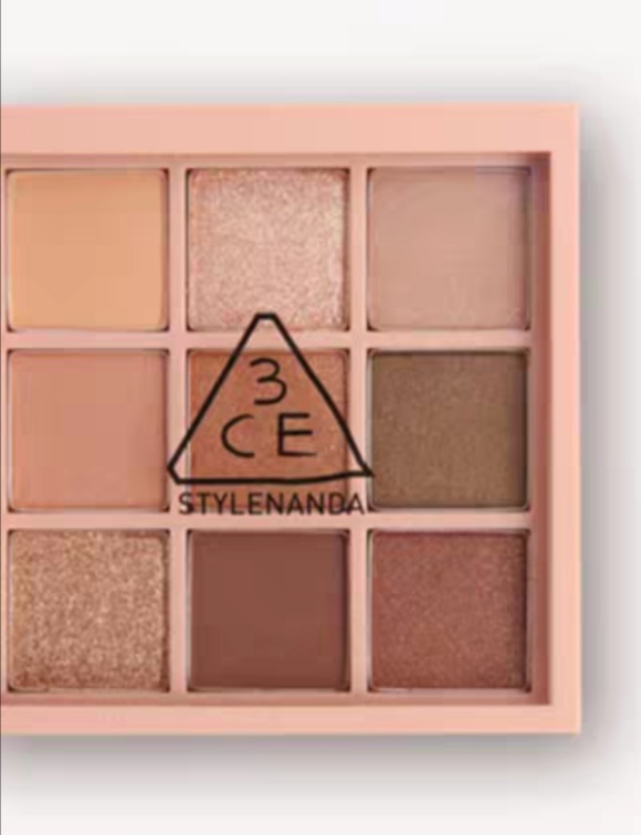 一盘多用的眼影盘推荐平价日常,给大家推荐一款颜值爆表的眼影盘