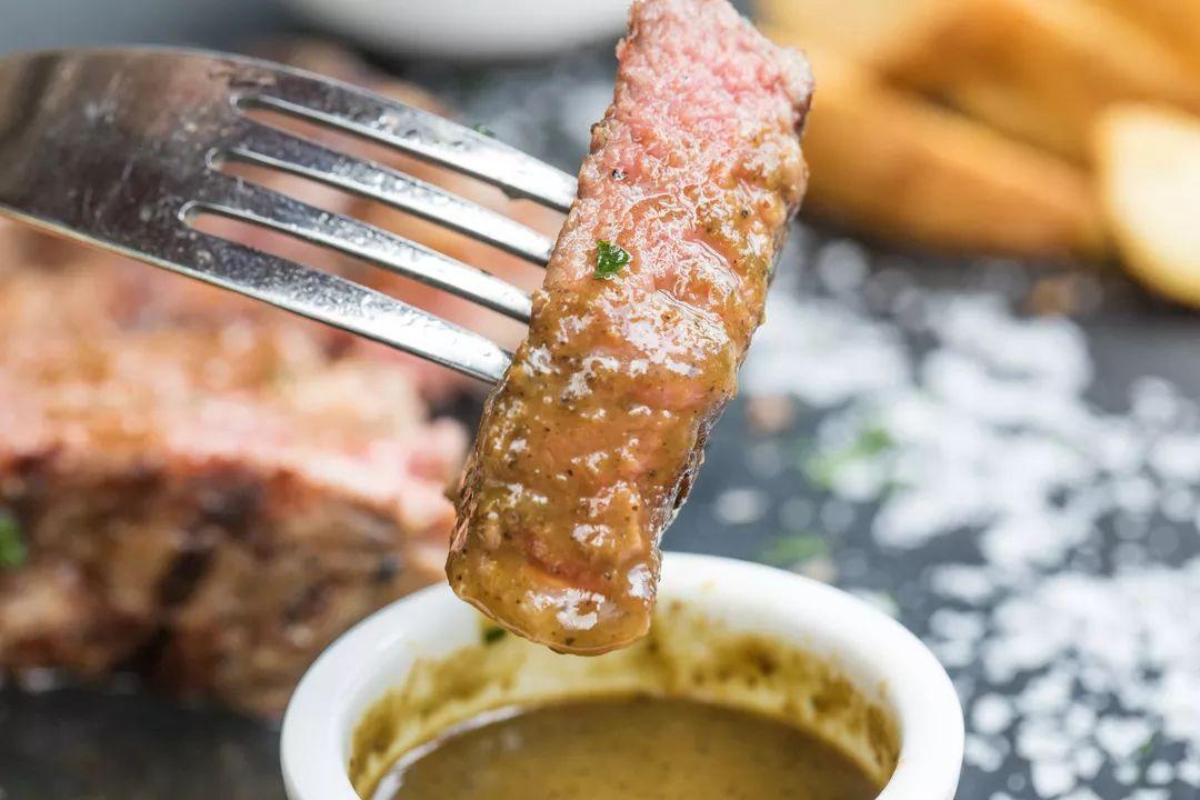 一挤就爆奶的超薄0.1pizza，被外国朋友吹上天