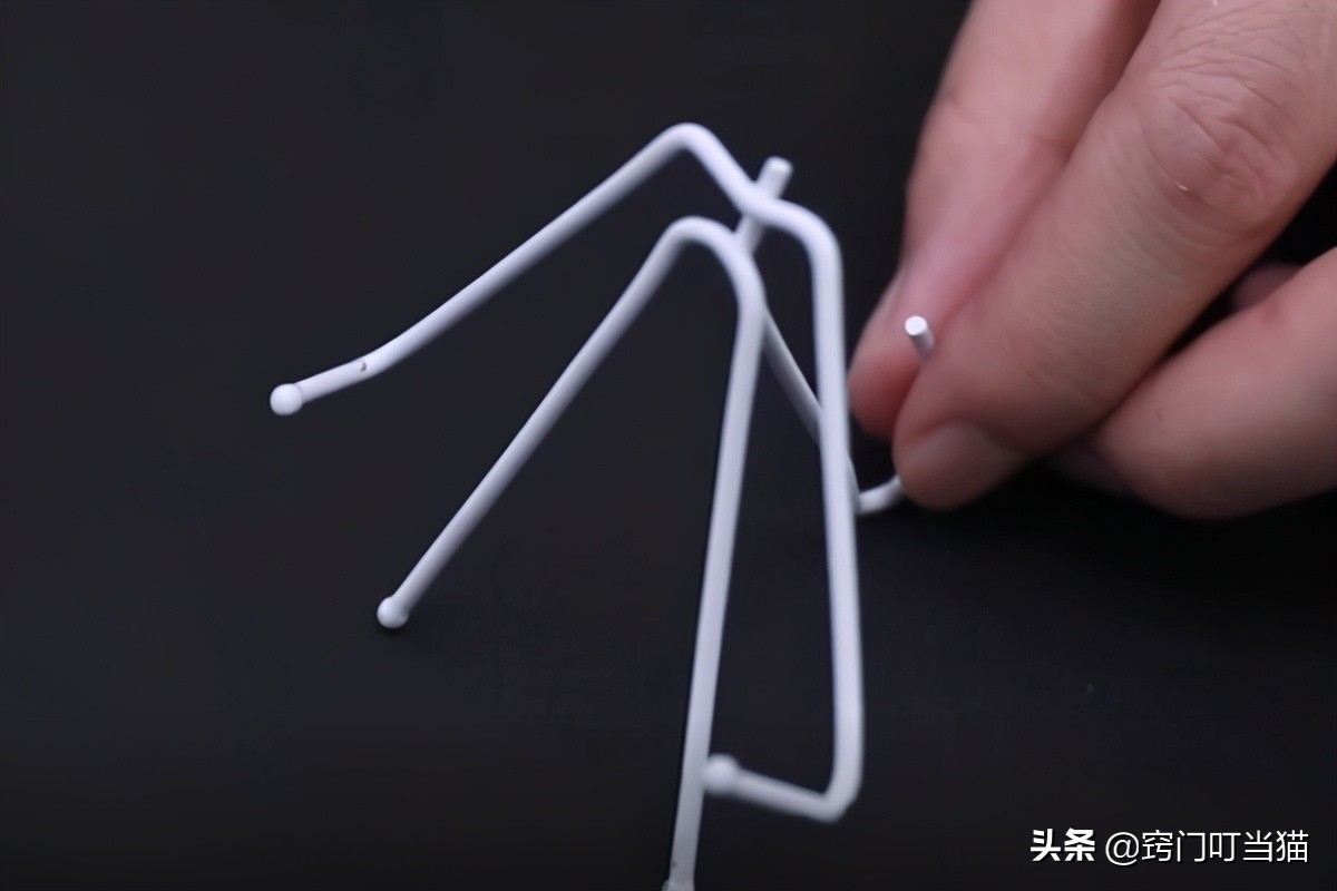 瓜子用手剥还是嘴剥好,瓜子要用手剥了吃